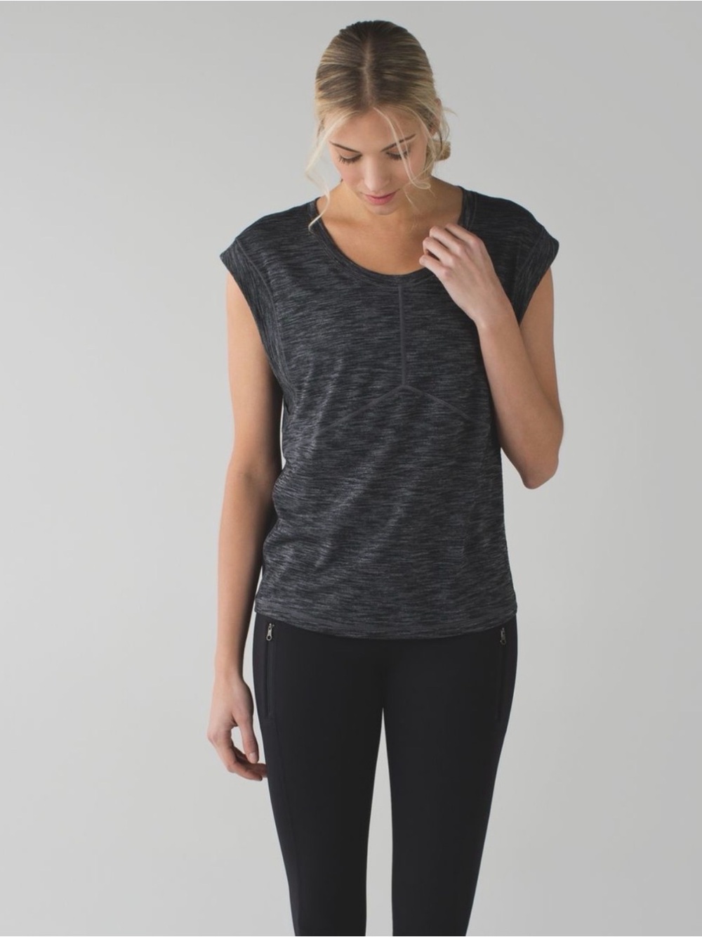 Lululemon get sweat tee sz 6